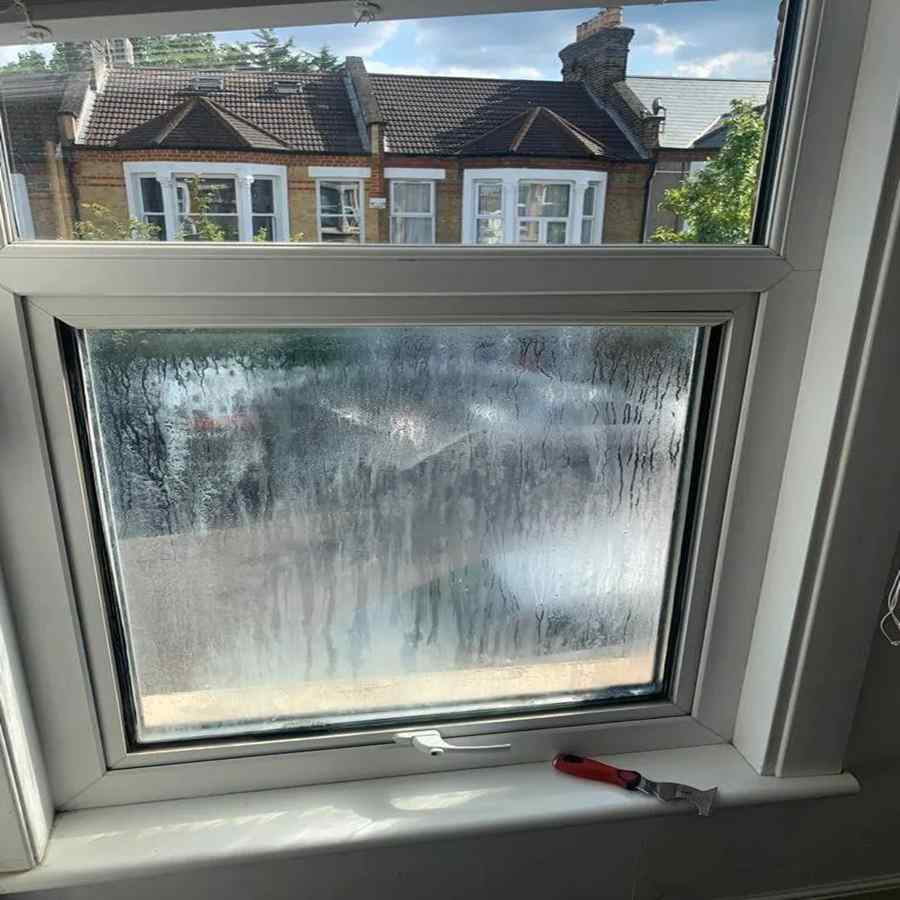 Albany Park Misted Windows - This Blown Window Unit Is Being Repaired By A & E Locksmiths