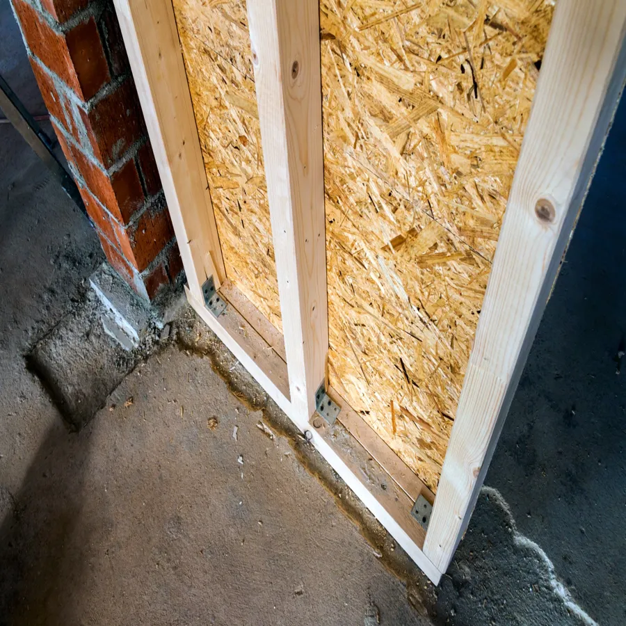Burglary repair service Chislehurst – boarded wooden door frame after forced entry